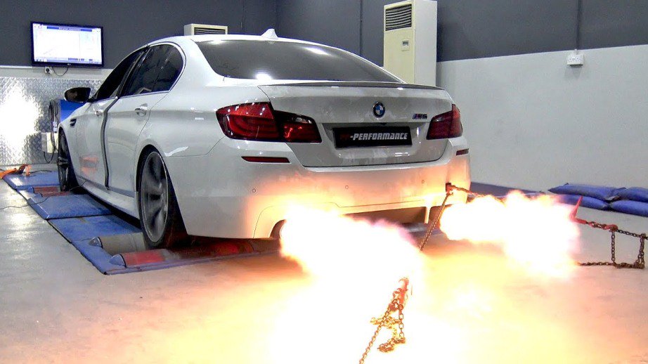 GurleyLeepFord's tweet image. RT @SunTecAutoAZ "Car Fact: South African BMWs have flamethrowers as an option to prevent car-jackings.
#CarFact #BMW #Flamethrowers #Cars #Facts #PreventCar #DriveSafe #Driving  "