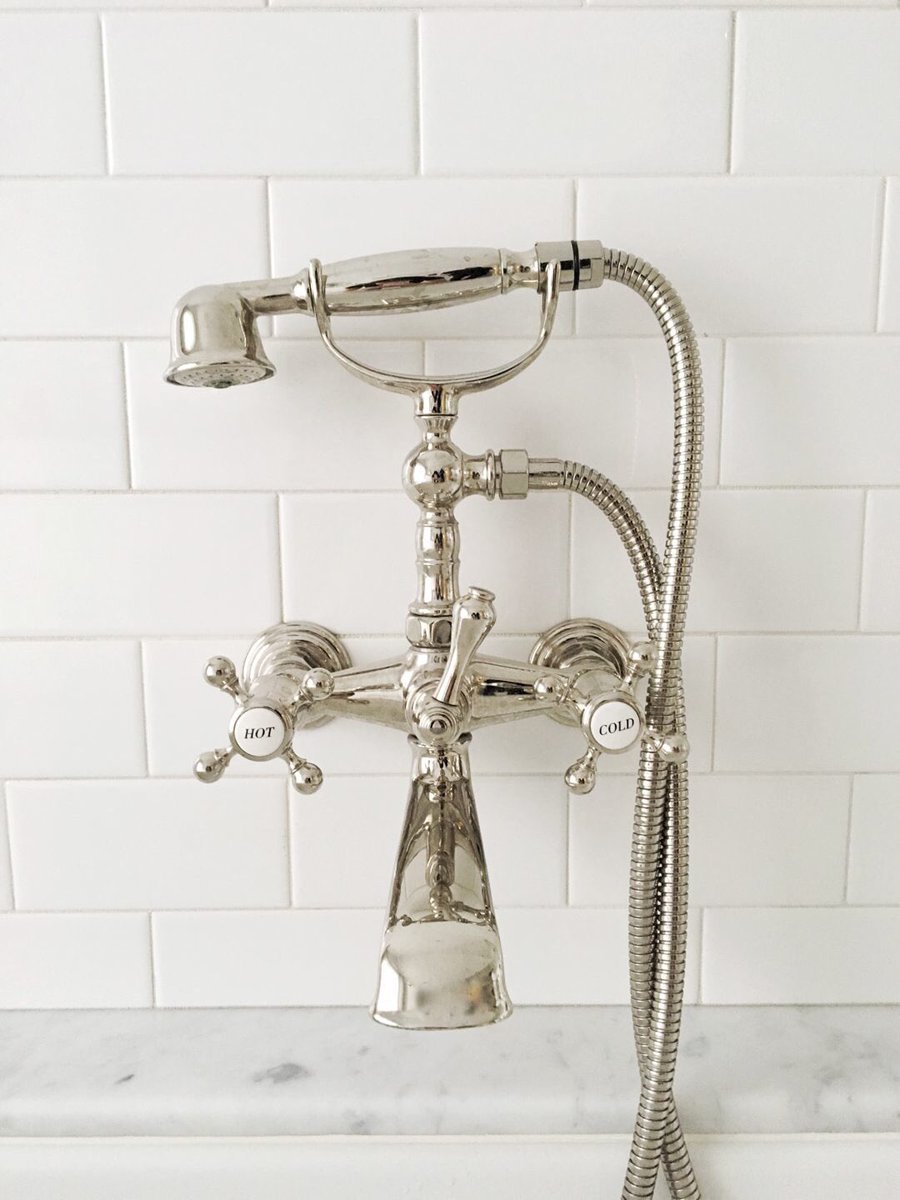 goop's tweet photo. Coming soon to a bath near you 🛀🏻 #CheckBack #goodcleangoop https://t.co/UzGk2pw2CN