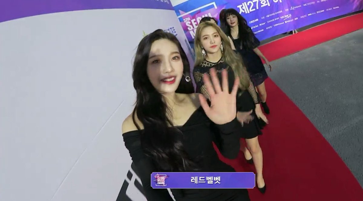DC_JOY_'s tweet photo. 서가대 레카 셀프캠
추위에도 빛나는 미모💚
#조이 #JOY https://t.co/WHIA5uNQOH