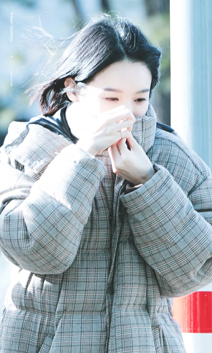 winterharmony2's tweet photo. 180125 두시탈출 컬투쇼 다비치 출근길 직찍 3p

많이 춥죠 😂😂
다비치 따뜻하게 활동하게 한파님 빠른 퇴근 부탁드립니다..

❄️https://t.co/T3bKgoo2mu

@tweethaeri @iamkmk https://t.co/0d2vF85gSy