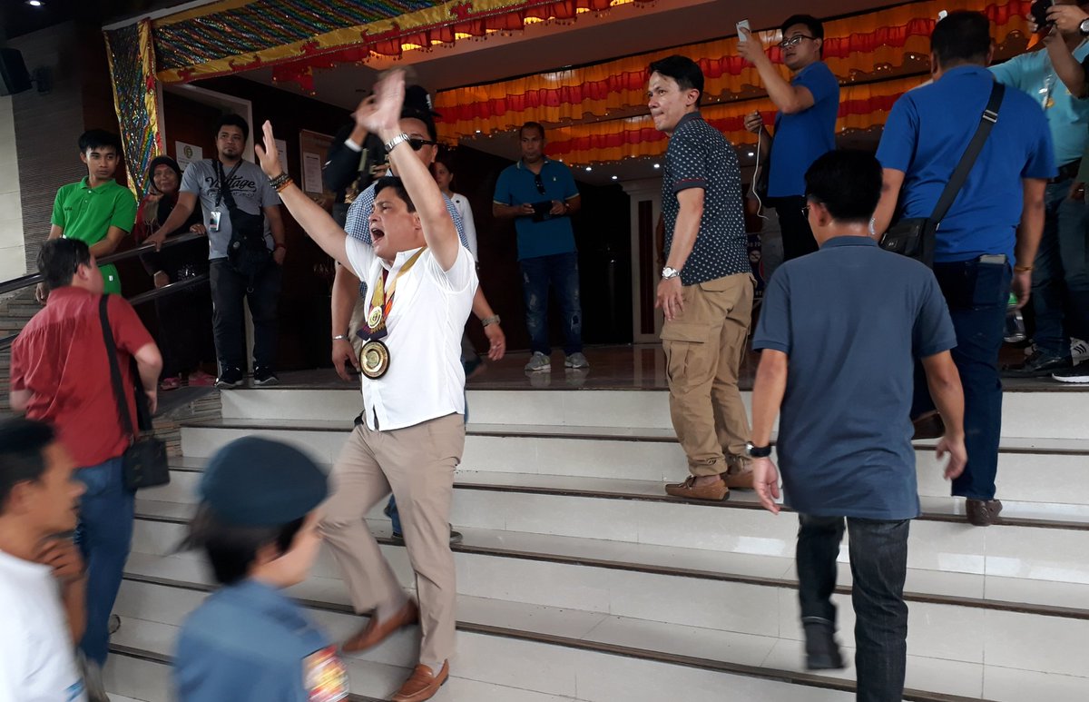 JuSul2's tweet photo. "Allahu Akhbar! Mabuhay ang BBL"
-Sen. Migz Zubiri
Public Hearing at ORG Compound, Cotabato City
#SIGNnewBBL
#PassSB1646
@risahontiveros @sonnyangara @jvejercito https://t.co/Otd3SHPE8h