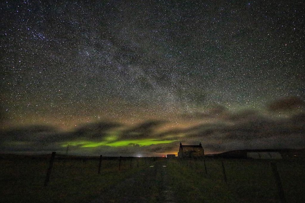 frenchscotjeff's tweet image. Last night there was some great stuff going on behind the clouds. A strong geomagnetic storm just after 2am.
#AuroraBorealis #NorthernLights @StormHour @TamithaSkov @TweetAurora @aurorawatchuk @NorthLightAlert @BBCScotWeather