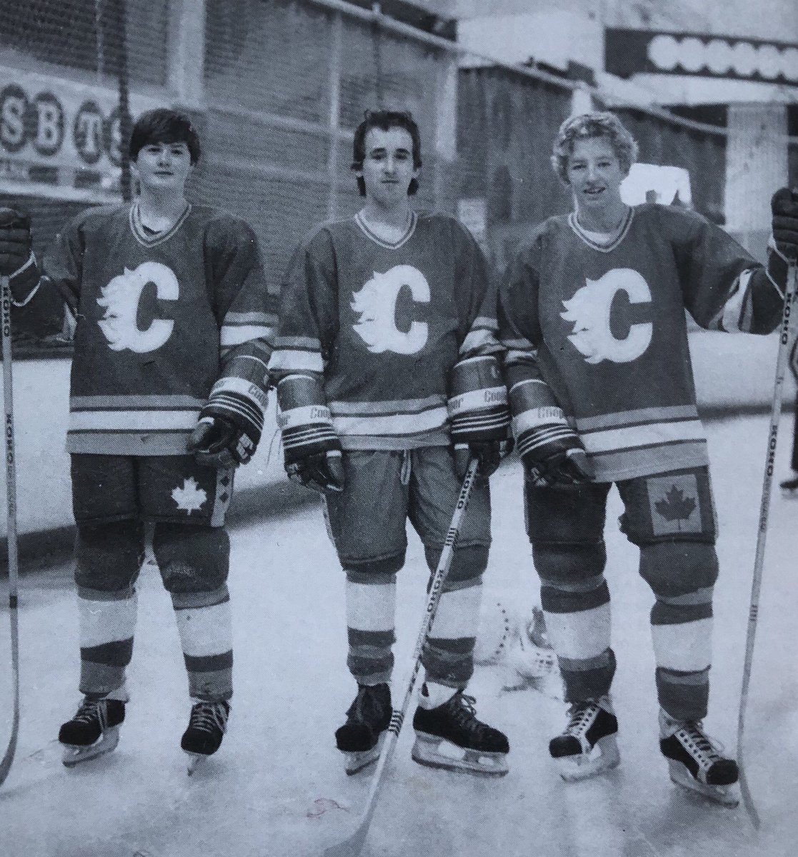 BigRedMachineSC's tweet photo. 🏒 THROWBACK THURSDAY 🏒
Holy moly, who’s this??? #Bombers #FlamingC #oldskool https://t.co/BxTgaYfxoA