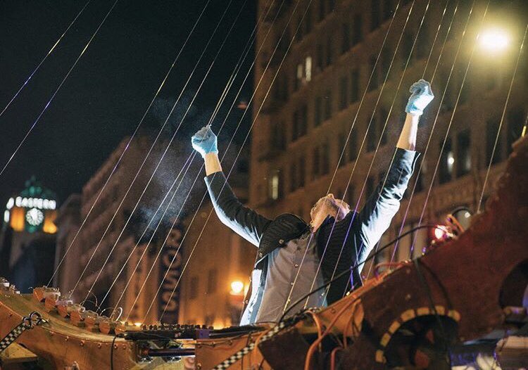 Ever seen &amp; heard a 12-story #harp? You did if you came to #NightonBroadway last year &amp; you will on Saturday! Check out <a href="/LAmag/">Los Angeles Magazine</a> story on William Close &amp; his #EarthHarp - transforming a #DTLA tower into one of the world’s longest stringed instruments. 
bit.ly/2DCEYnU #CD14