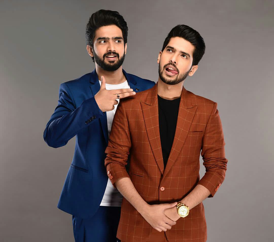 mohini0510's tweet photo. After spending 3years here in ur fangirling,
If someone r questioning on my dedication, than I think that I have a fault in me😰
#Sorry4EveryThing 🙏and I assure you that this is my 1st and last mistake.
WE LOVE YOU AMAAL MALLIK
@AmaalMallik @ArmaanMalik22
#My4TwitterAnniversary https://t.co/BAzmEbmNZG