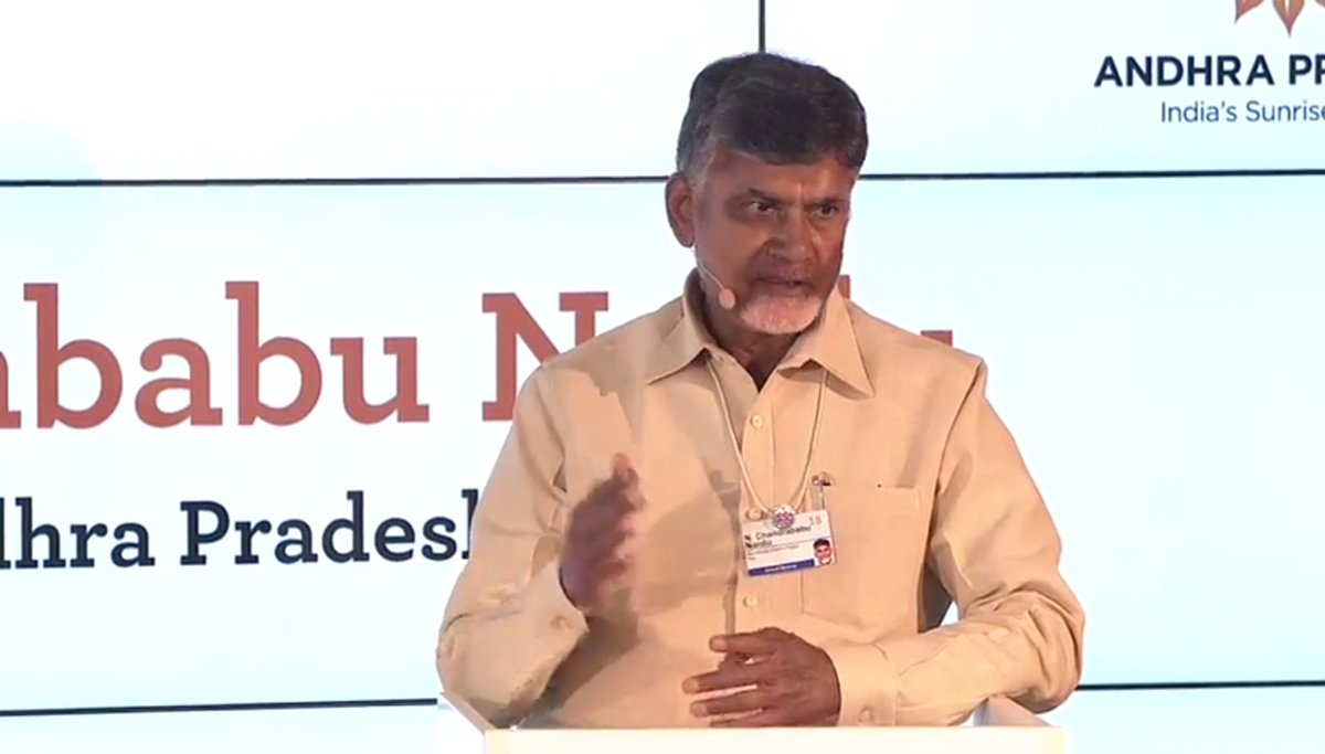 DDNewsAndhra's tweet photo. “Fourth Industrial Revolution is matter of imagination; creativity”
Honourable CM Chandrababu Naidu @ncbn talks about the forthcoming tech disruptions at the “Technology For Tomorrow” a gathering for innovators at Davos.  
#APatDavos #WEF2018 #AP_EDB @ddnewsandhra https://t.co/q2W50gdClO