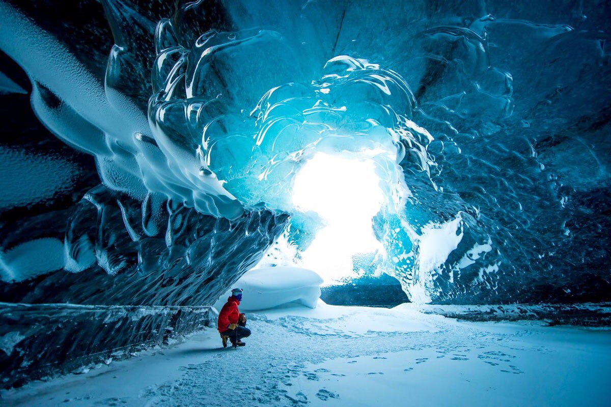 SpaceFlX's tweet photo. Glacier explorations in Iceland ❄️❄️❄️ https://t.co/emuBVmkovs