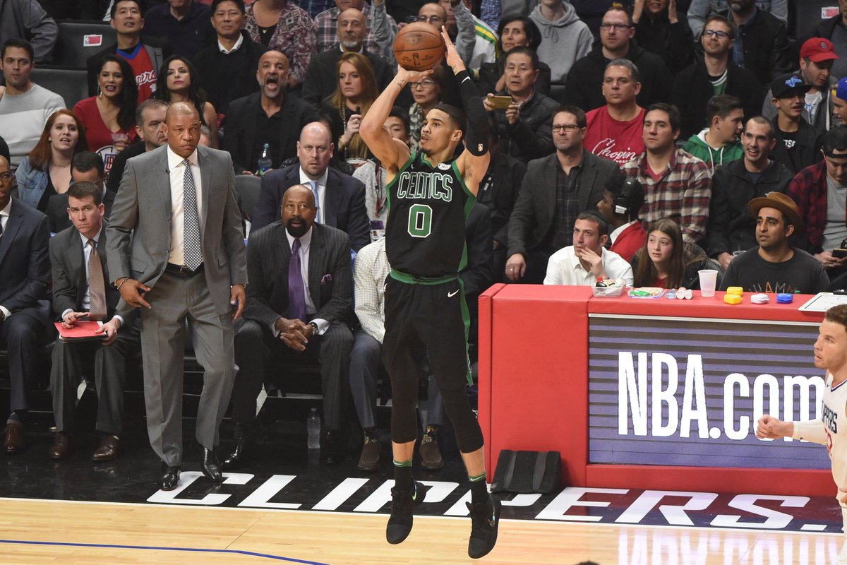 Kyrie Irving and Jayson Tatum combined for 25 PTS and the <a href="/celtics/">Boston Celtics</a> take a 62-55 advantage over the <a href="/LAClippers/">LA Clippers</a> into the break!

Marcus Morris: 12 PTS

Blake Griffin: 12 PTS
DeAndre Jordan: 11 PTS, 7 REB

#Celtics