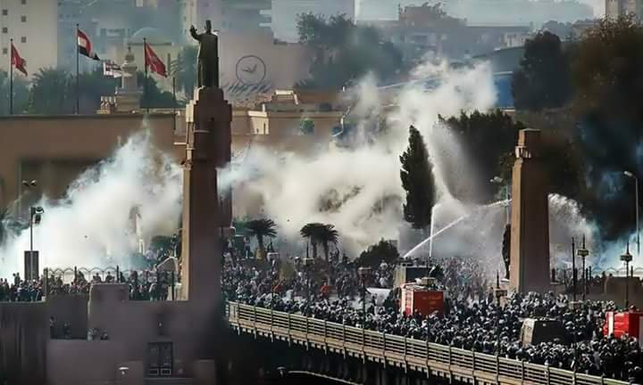 m_zezo1's tweet photo. #25يناير
اجرئ ثوره في التاريخ ولا يوجد ثوره بعدها بمصر حتي يونيو دي كانت أراء من الشعب مش ثوره ولا حاجه 25 يناير بتحتفلوا بعيد الشرطه واحنا بنقف دقيقه حداد ع شهداء التضحيه لأجل بلدهم انا مش هنسا ثوره نزع الشوك من أرض الكنانه .... تحيا مصر ❤ https://t.co/ChPtnKT5CS