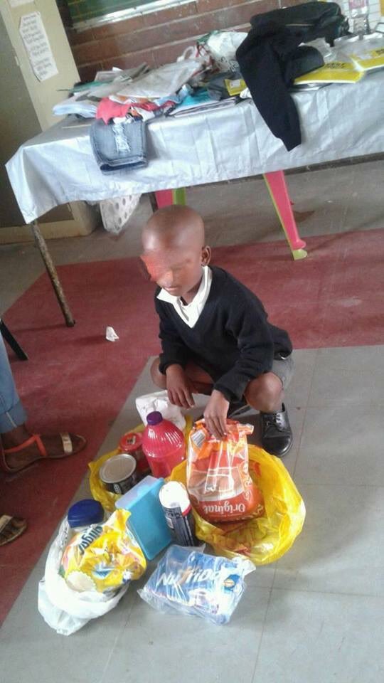 JacintaNgobese's tweet photo. This little boys frm Umlazi’s,mom left him with his gran when he was still breastfeeding.Thy live off his social grant coz gran isn’t gtng her grant.He doesn’t have decent clothes to wear or food 2eat bt what’s worse is the house they live in is falling apart. Please help &amp; RT https://t.co/zcfhiYatC0