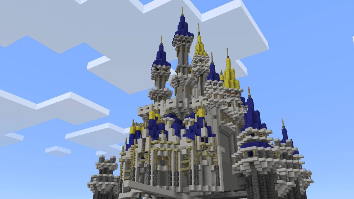 Minecraft Tdr Project A Twitteren ただいま建設中のシンデレラ城 ファンタジーランド側の城が出来てきました 裏シンデレラ城ってなんか特別感ありますよね Minecraft 東京ディズニーランド シンデレラ城 ファンタジーランド Tdr Tdl