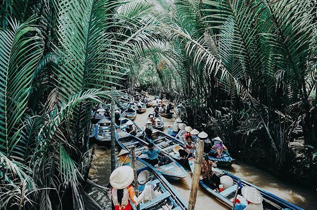 airguides's tweet photo. Can Gio cruise, Vietnam ๐ป๐ณ .
Rush hour Nam style. Who's joined the locals for a trip through the Can Gio mangroves? It's both relaxing and a complete shit fight watching the locals crash their boats past each other. Check #hopolla for the details.
.
โฆ https://t.co/IFs7qrSK13 https://t.co/0CrxJuJi3N
