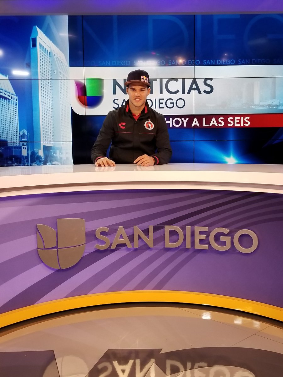 xolos_en's tweet photo. Great visit to the @NoticiasYaSD and Azteca America studios with @gibranlajud25. Watch at 11 pm. 
#GoXolos #WeAreSoccer #FuerzaTijuas https://t.co/pbOkCddC05