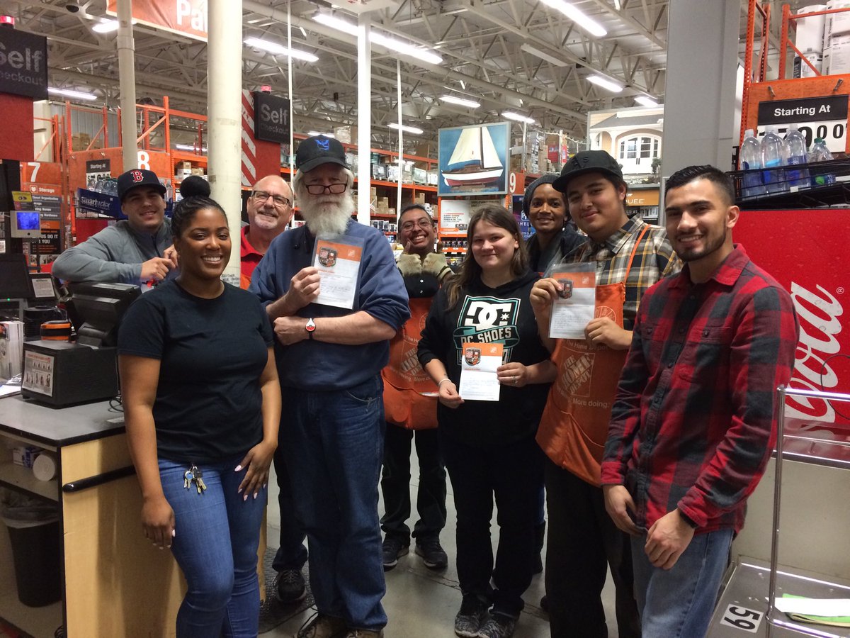 Liz Murphy tweet media