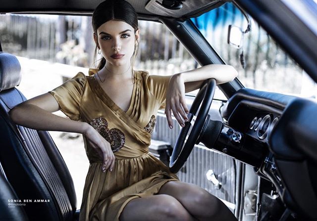 LEFAIRmag's tweet photo. Another beautiful photograph shot by @jonescrow of model @itsnotsonia featured in our latest Winter 2017 issue ✨
#lefairmag #jonescrow #fashion #photography #model #losangeles #humpday https://t.co/1yTgubJn0U https://t.co/BrPsNqU7YY