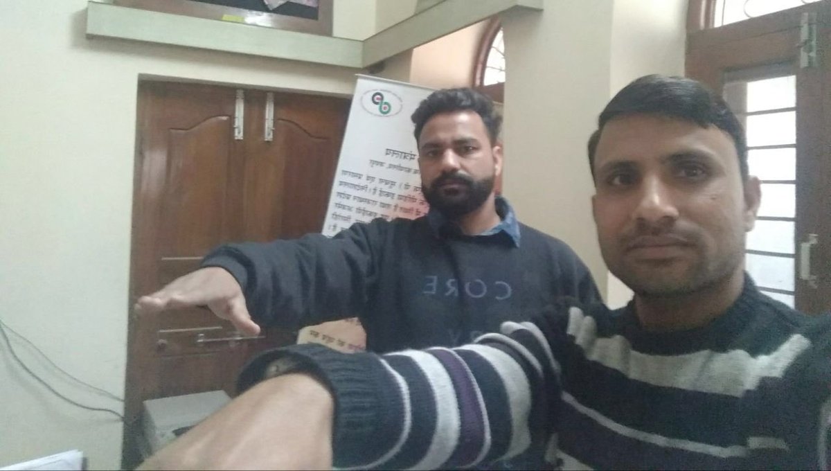 CBCJaipur's tweet photo. Officers &amp; staff of @DFPRajasthan in Sawai Madhopur &amp; Bikaner take oath on National Voters Day #NVD2018 https://t.co/hPLdn814P8