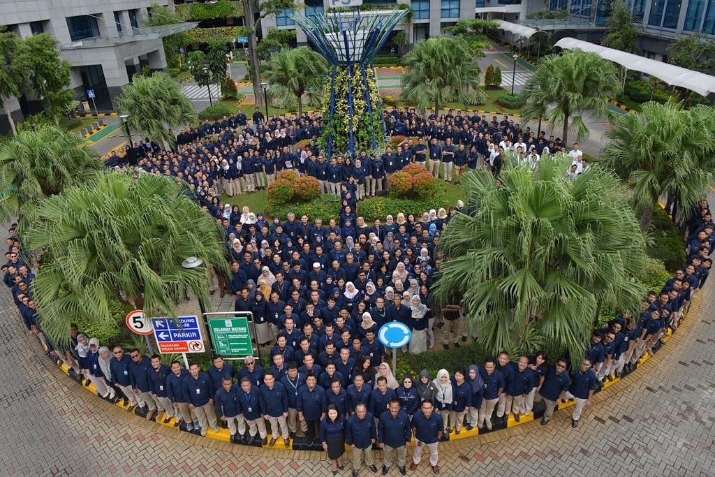 Gas_Negara's tweet photo. Kami Perusahaan Gas Negara! Semangat kami Tidak Berubah untuk terus memenuhi amanat nasional demi membangun kedaulatan negara di bidang energi. Semua dapat berubah, Kami tetap Perusahaan Gas Negara.

#perusahaangasnegara #pgn #gasnegara #energibaik https://t.co/ys2RdZCBHI