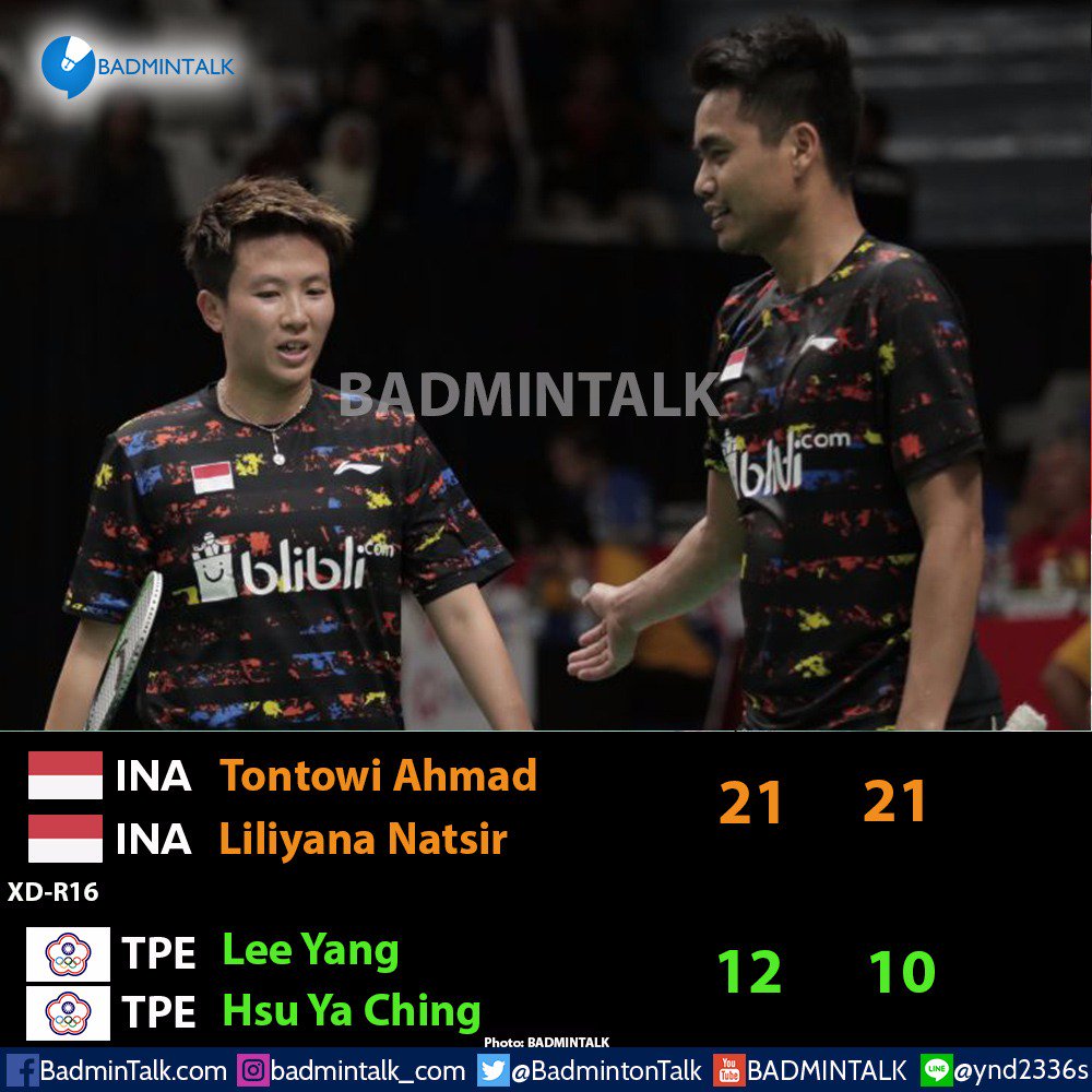 BadmintonTalk's tweet photo. Exclusive photo from Badmintalk crew on court...

Gimana tweeps?? Keren ga jersey mereka hari ini?

Semoga menang ya besok!!

#IndonesiaMastersSuper500 https://t.co/1F7Lbs9rYg