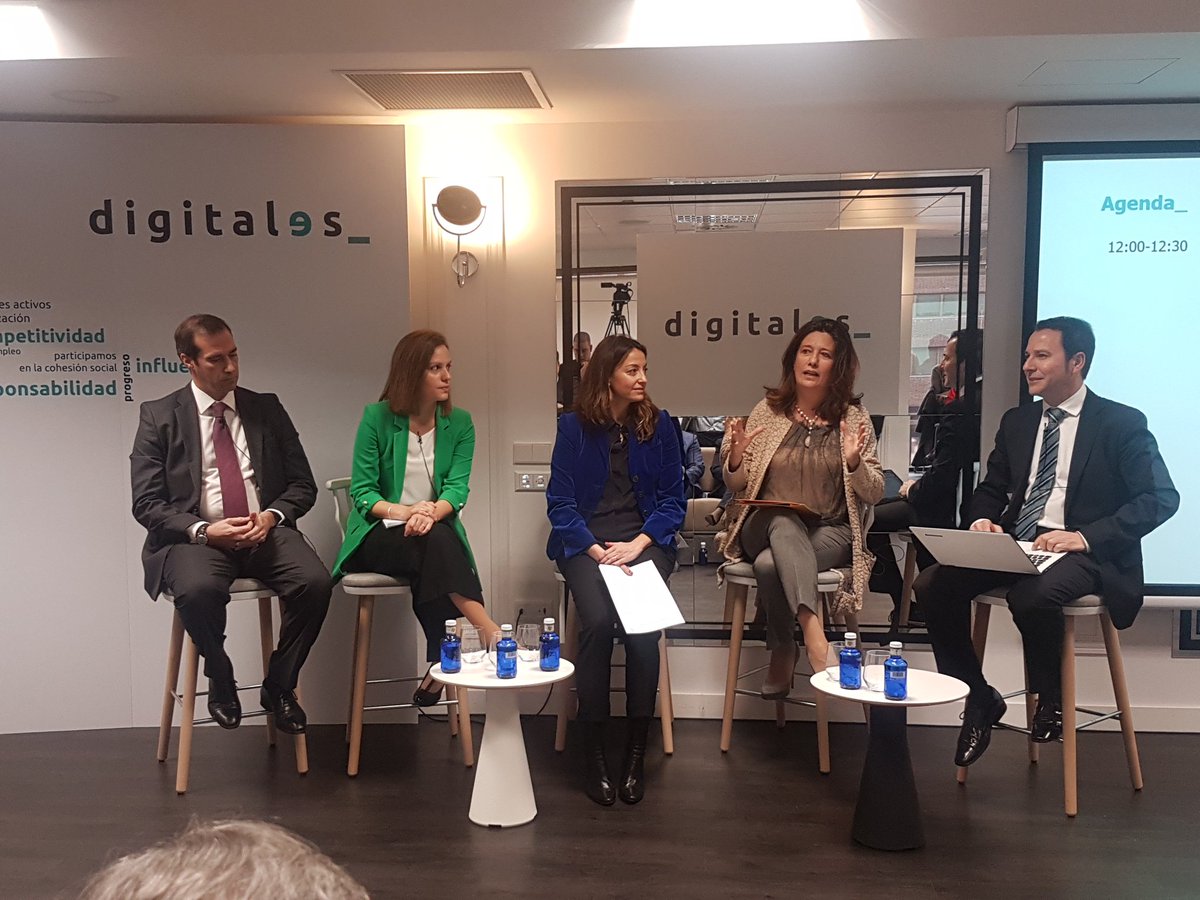 AsocDigitales's tweet photo. Primera Mesa Redonda del Día en la Jornada de Privacidad. CMS, Incibe, el Colegio de Abogados de Madrid y la Agencia Española de Protección de Datos dan su visión sobre el GDPR. #DiaInternacionaldelaPrivacidad https://t.co/8PLYsarPG7