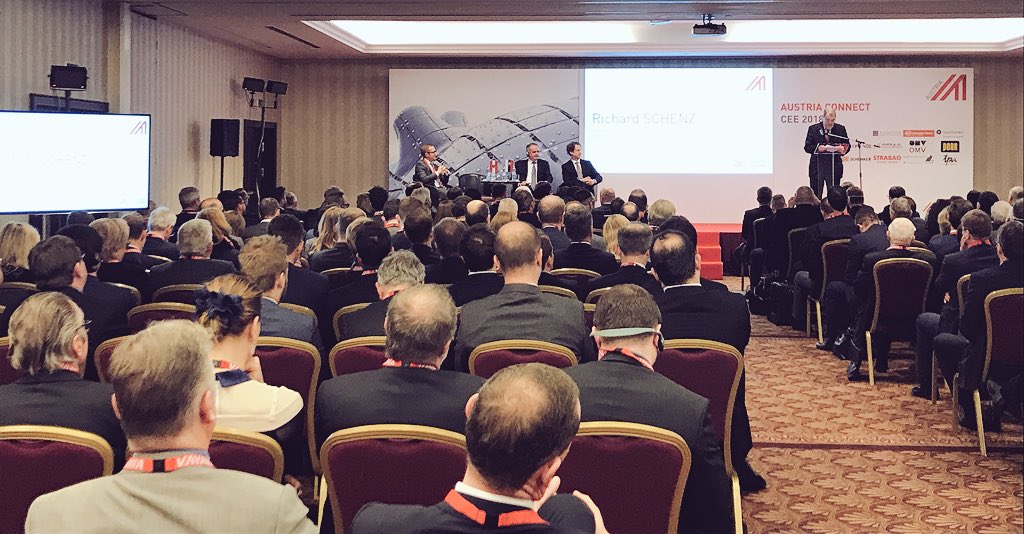 Let's go! First #AustriaConnectCEE touching hot business topics like skilled fabour force as well as the lack thereof, wages and Austrian investments in Czechia, Hungary, Poland &amp; Slovakia