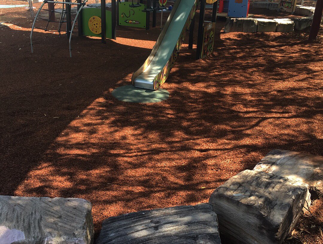 GroundworksEco's tweet photo. Pumping softfall into a council park today for @itsplayforce. 55m3 pumped in under 2 hours! Check out the before and after photos below. #ExpressBlower #BarkBlower #RapidMulch #RapidSoil https://t.co/iybxANNjgn