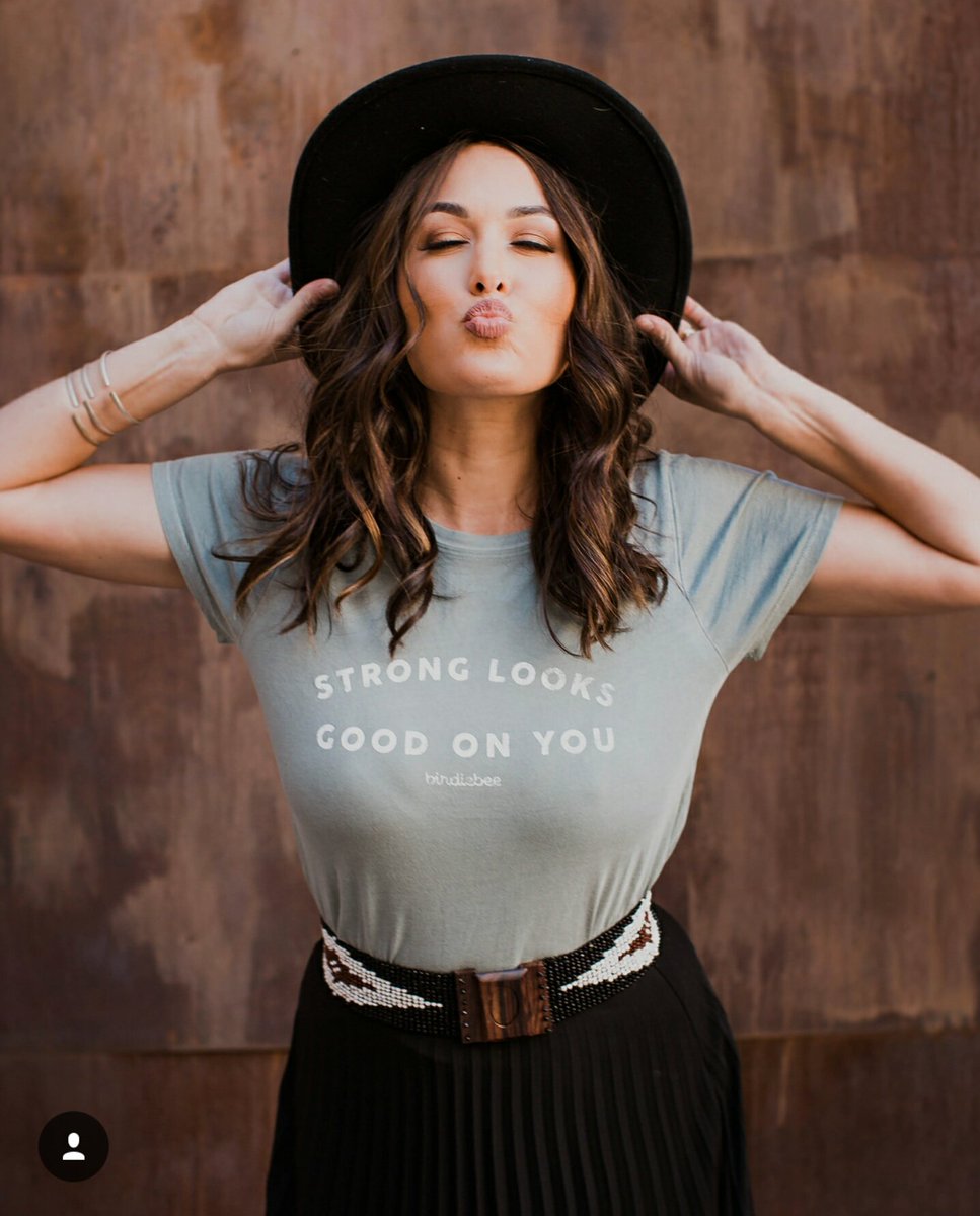MoxxBae's tweet photo. "Strong looks Good on You." Hell yes it does baby, it's your strength that keeps me going. 💋💙 https://t.co/uf9Zewrx3B