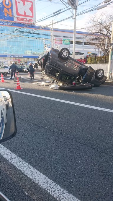 事故 国道171号 高槻市富田丘町西交差点付近で車が横転する事故 茨木 高槻方面渋滞 大阪 まとめダネ