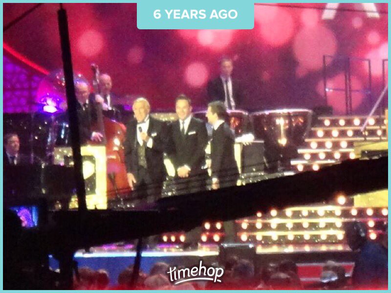 Kimmerz425's tweet photo. @antanddec found this on my timehop from when I attended the NTA’s. I know you made reference to it on Tuesday. RIP Sir Bruce #legends https://t.co/g5zU4QY1u6