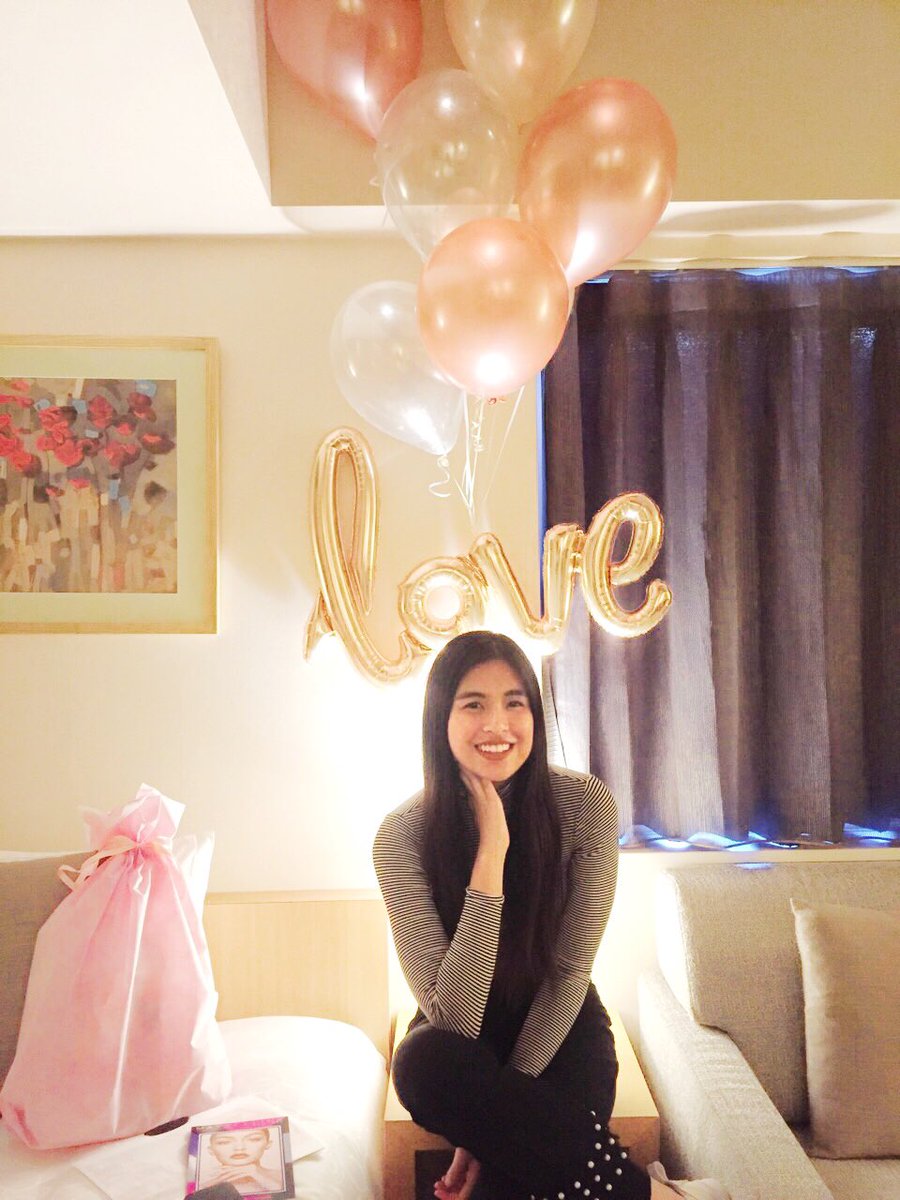 isabelbulatao's tweet photo. Look at what @maybelline prepared for @_gabbigarcia 💕🎈✨💄🇯🇵 
#GigixMaybelline #GigixMaybellineInPH https://t.co/ExNzuSkwWR
