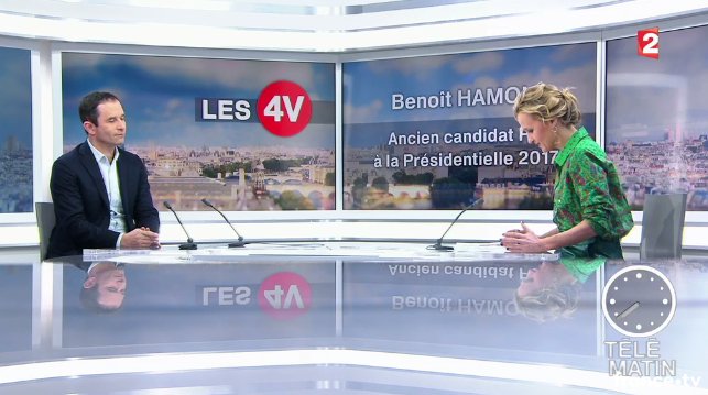 benoithamon's tweet photo. Les milliers de suppression d'emplois à #Carrefour appellent plus que des discours. Les mutations du commerce, qui voient des salariés remplacés par des machines, rendent nécessaires des mesures pour la formation et la refonte de notre protection sociale. #RevenuUniversel #Les4V https://t.co/cqM1v7t8ir