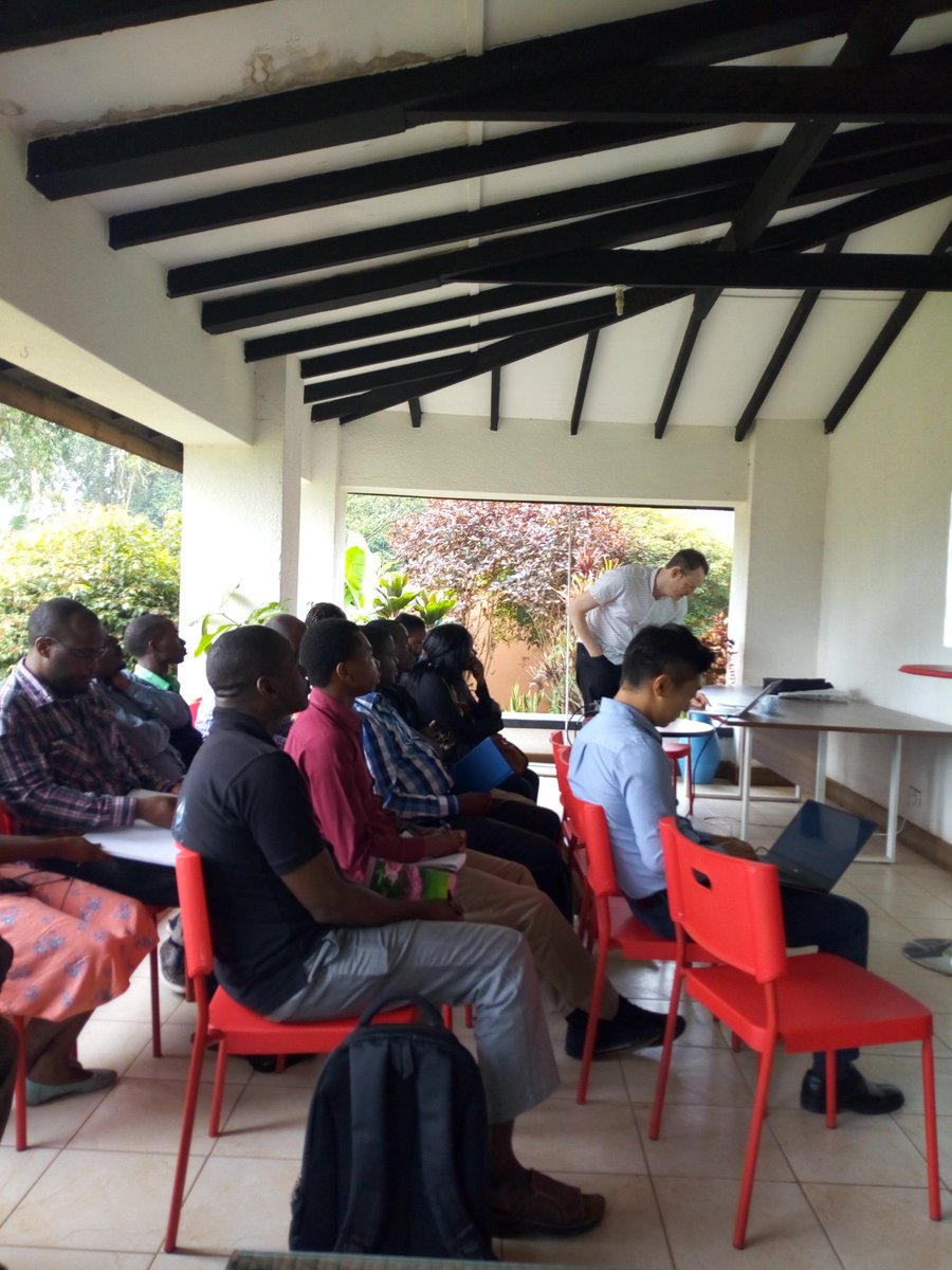 UNGlobalPulseUG's tweet image. Happening now at our weekly data science seminar: Presentation by John Quinn about &apos;Switchboard device control for the physically handicapped&apos;...#AIRlab #ArtificialIntelligence