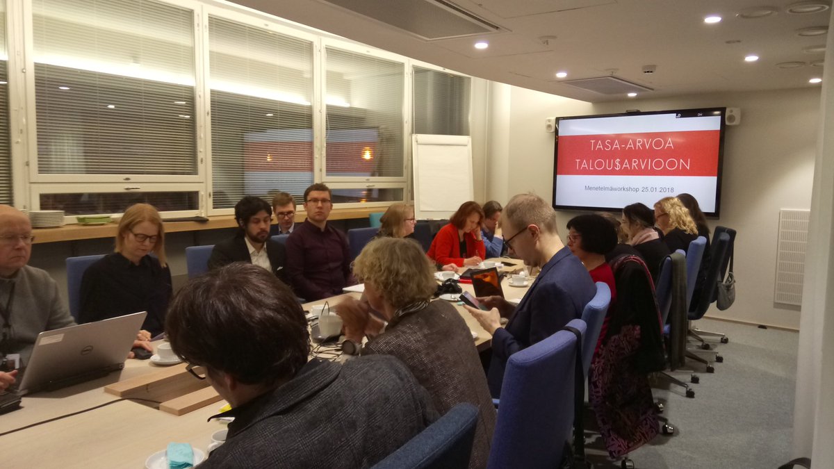 tasatalous's tweet photo. Hankkeen 1. workshop talousarvion sukupuolivaikutusten arvioinnin menetelmistä keräsi eli alan asiantuntijat yhteen. Mukana mm. @AnnaElomaki @ylostalohanna @Mau_And @mjvaal @OlliKarkkainen @jutervol @TapioRasanen @TuomasKoson #tasaarvo #talous https://t.co/W2Tf34XFRD