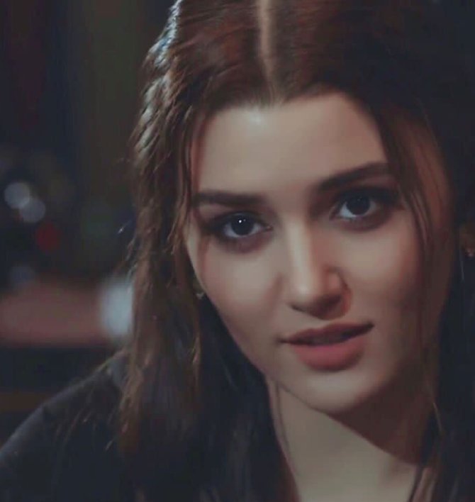 Zezo71745431's tweet photo. #siyahinci #HandeErçel 🔥🔥 https://t.co/fH081HgKsv