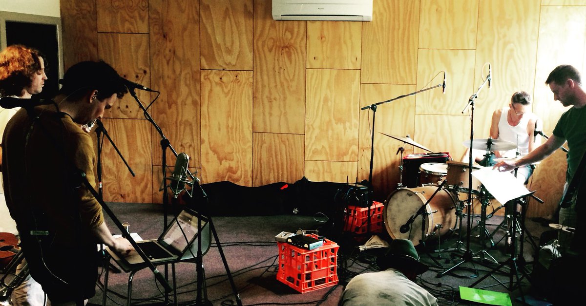 LukePlumbMusic's tweet photo. In rehearsal for first show @NewsteadLive #lukeplumb #TurnandReTurn https://t.co/GlpYttWG1U