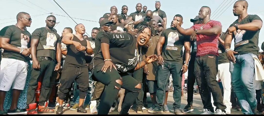 Ohemaa_dadao's tweet photo. Mo claimi meat ah we Born demKiller's dey behind#DadaoEMPIRE Ashaa body. Watch #POPRA viahttps://t.co/3PdWkyq1qw https://t.co/5rQqhgtPDZ