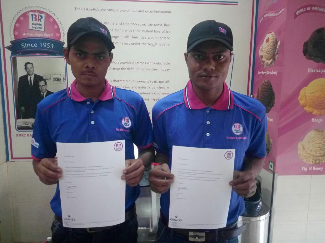 TRRAINindia's tweet photo. Trophies. Appreciation letters. Certificates. And a whole day of celebrations! @BaskinRobbins employees were made to feel truly special on #RetailEmployeesDay.
How did you celebrate #RED2017? Share your pictures here: https://t.co/iGRz320w1M
#Throwback #ThrowbackThursday https://t.co/zhMBgIx070