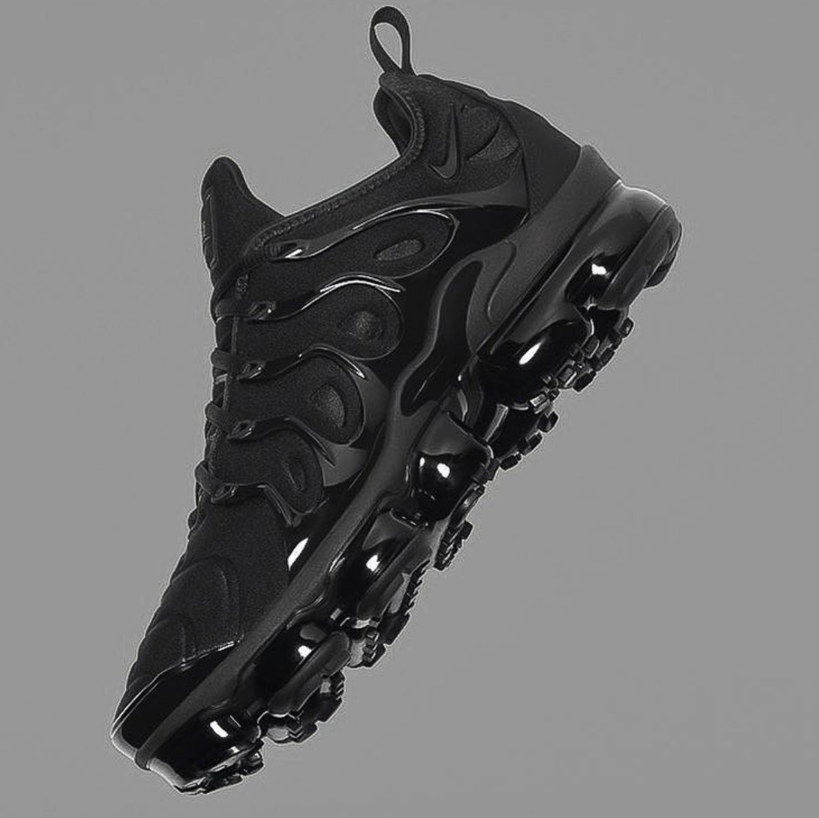 nike air vapormax plus canada