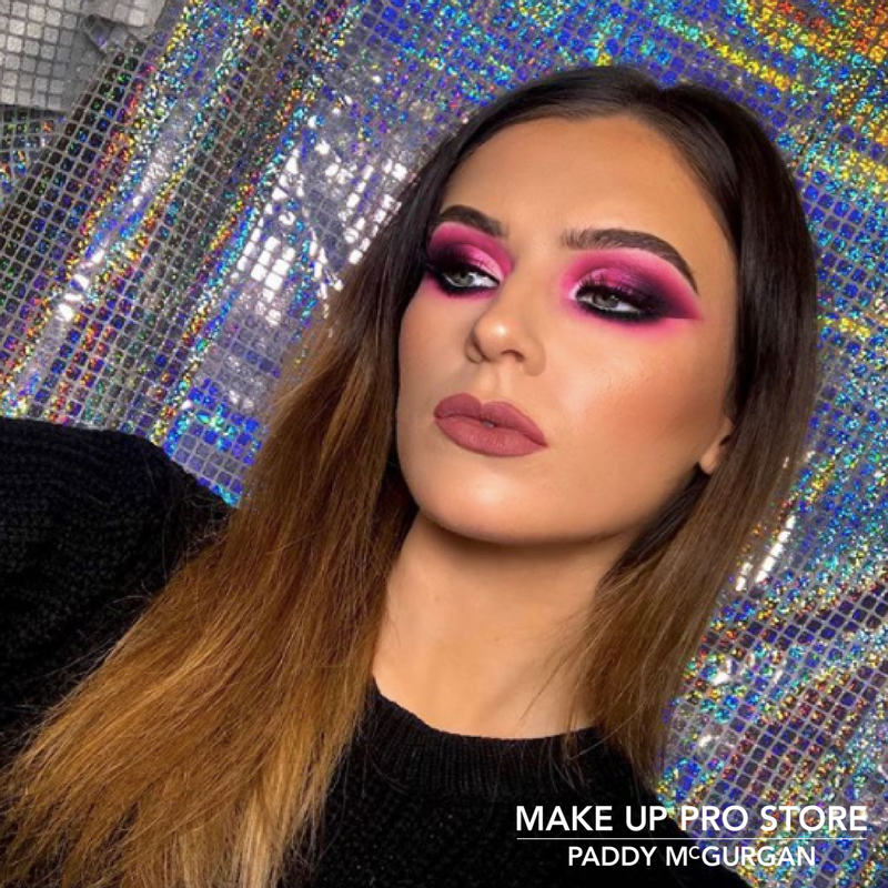 MakeUpProStore's tweet photo. Who else is obsessed with Derry Artist Amy's Gradient Eye Slay 💕
Book a Make Up Appointment with Amy or one of our other amazing Artists at #MakeUpProStore ☎️
• Belfast - 02890434007
• Derry - 02871 366550
• Newry - 02830251003 https://t.co/yXzdxqLHPj