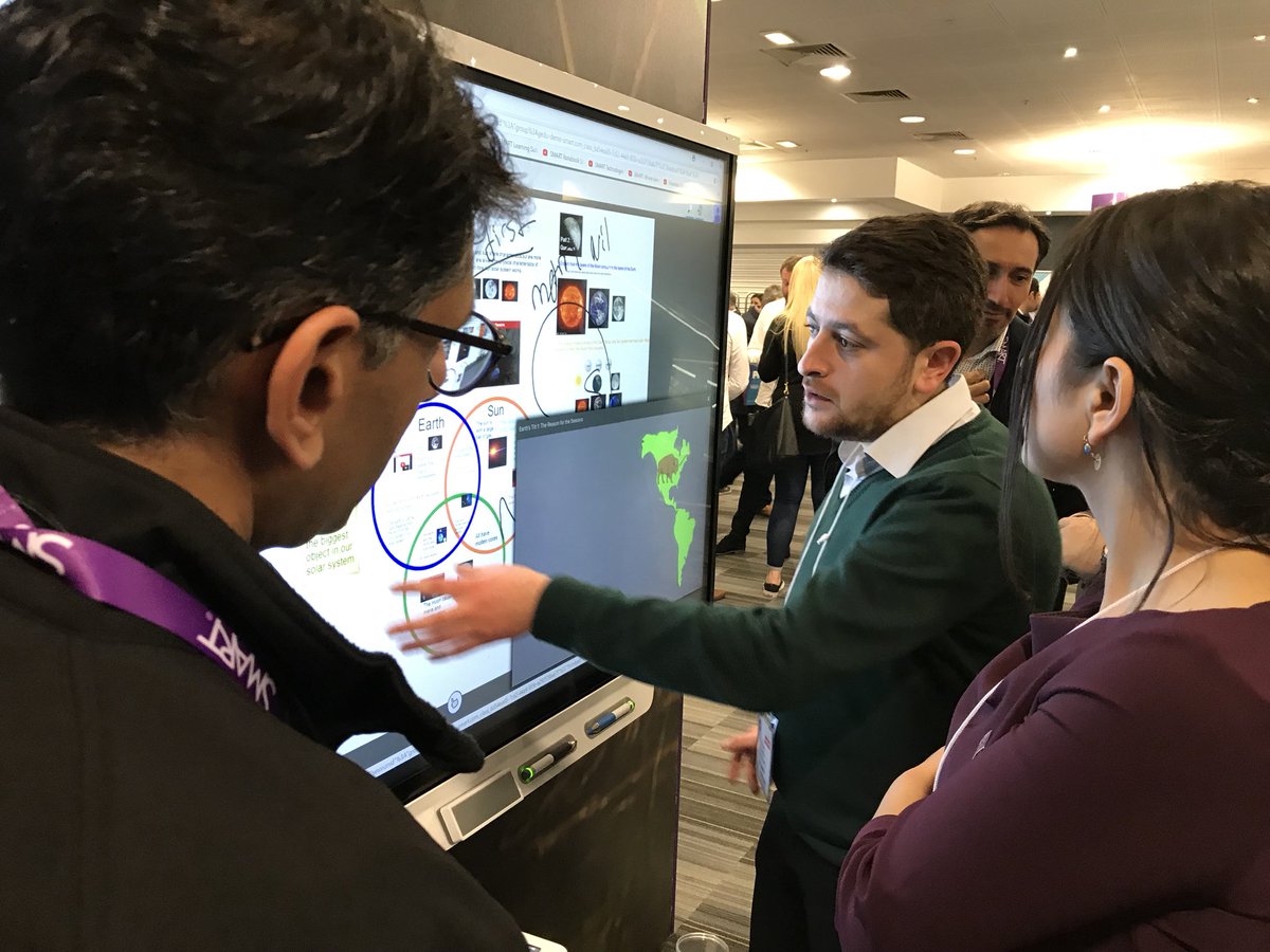 elvnalvr's tweet photo. Ugur okullarindan genis bir ekiple SMART yenilikleri uzerine Platinum alanimizda guzel bir tur yaptik.
Katilimlari icin Nil hanim ve @metinakcaa beye tesekkurler
#bett2018 #SMARTBett @UgurOkullari @Akademi_Bilisim https://t.co/uGU4R4Sweu