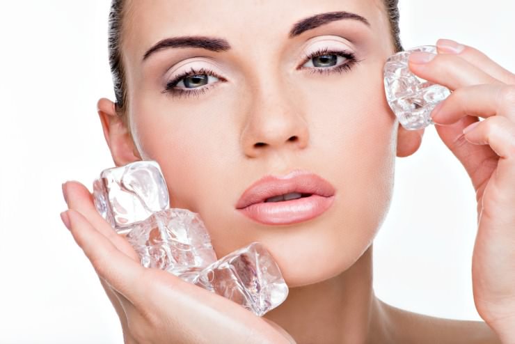 SkinOnlineBlog's tweet photo. Skin Icing is said to be the latest in priming the face, here's our take on it https://t.co/tpGpQneTrm #SkinOnline #SkinIcing #FaceFreezing https://t.co/fL79FyW7pL