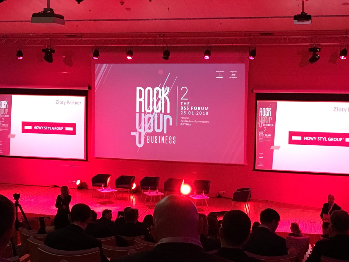 leszekwolany's tweet image. #BSSForum @OutsourcingPL Zaraz zaczynamy. Organizacja jak zawsze robi wrażenie. @DymitrDoktor dziękuję za zaproszenie do panelu. Będziemy mówić o software dev w imieniu @CodersLabPL