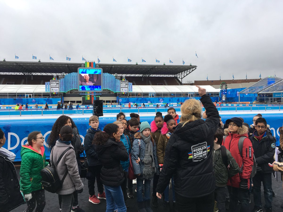 obsdekraal's tweet photo. Schaatsen met groep 7! @CBvNL https://t.co/DCIG6Isijm