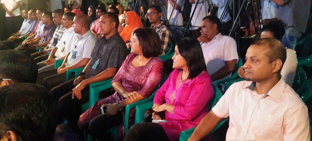 dunyamaumoon's tweet image. Happy you are back home with family @afarismaumoon! Alhamdulillah!