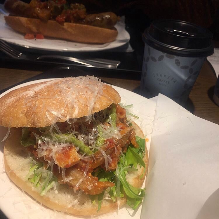 京都でアフィリエイトに興味のある方にお話ししてきました！

マネジメント能力とかネットの世界でうまくやっていくために、ぜひ教えてください！と言われました😆

得意分野です！任せてください👌

最近自分の能力を伸ばしたい！っていう人が多くて素晴らしい世の中になったな〜と感じてます☺️