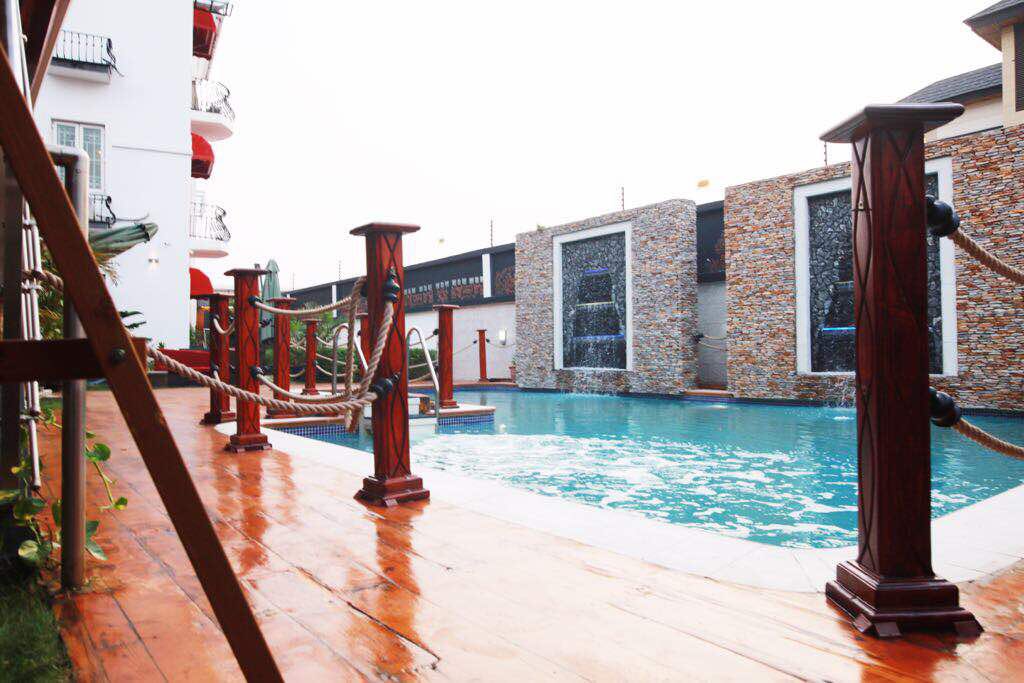 prooflifestyle's tweet photo. The week is slowly winding down ๐Need a spot for an informal meeting? ..... Visit our pool bar today to enjoy cocktails, light music and a calm scenery.
.
.
#poolbar #proofhotelpoolbar #informalmeeting #thursdays #chillout #happy #prooflounge #hotelmarketing #bmitchpanache #bmp https://t.co/VdFzfaLW0m