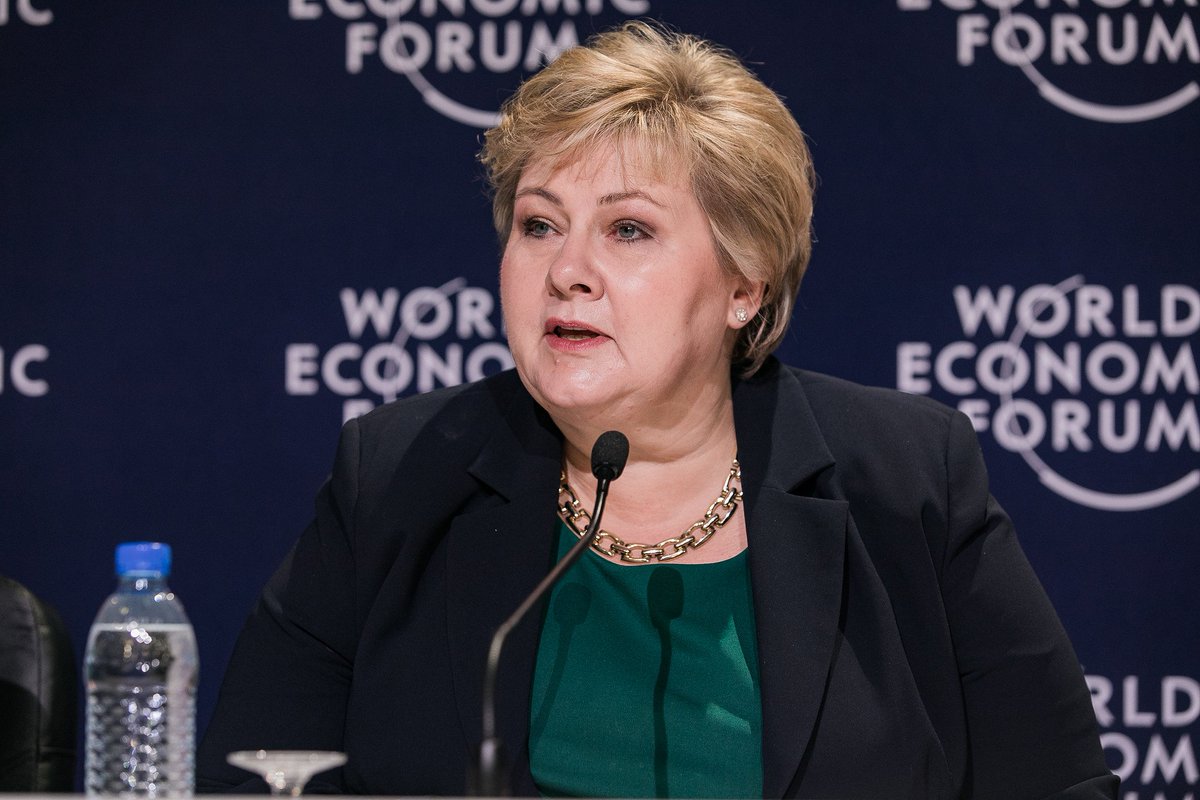 Statsmin_kontor's tweet image. Havet har et enormt potensial for å møte verdens ressursbehov. Derfor lanserer Norge og @erna_solberg et internasjonalt høynivåpanel for bærekraftig havøkonomi. regjeringen.no/hav250118 #WEF18