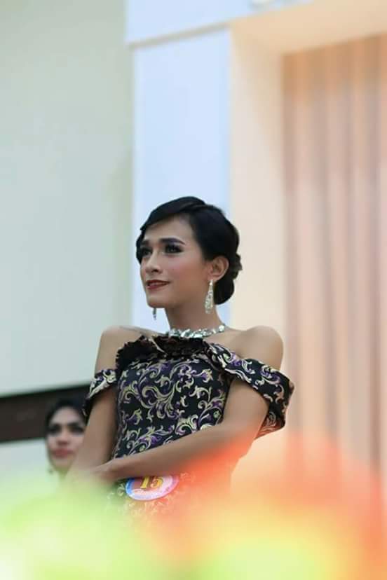 MozzaRebecca's tweet photo. Hallo😘bantu RT ya biar rame...Open BO...cek bio kak😘😘😉😉 https://t.co/xeKbKcGnaN