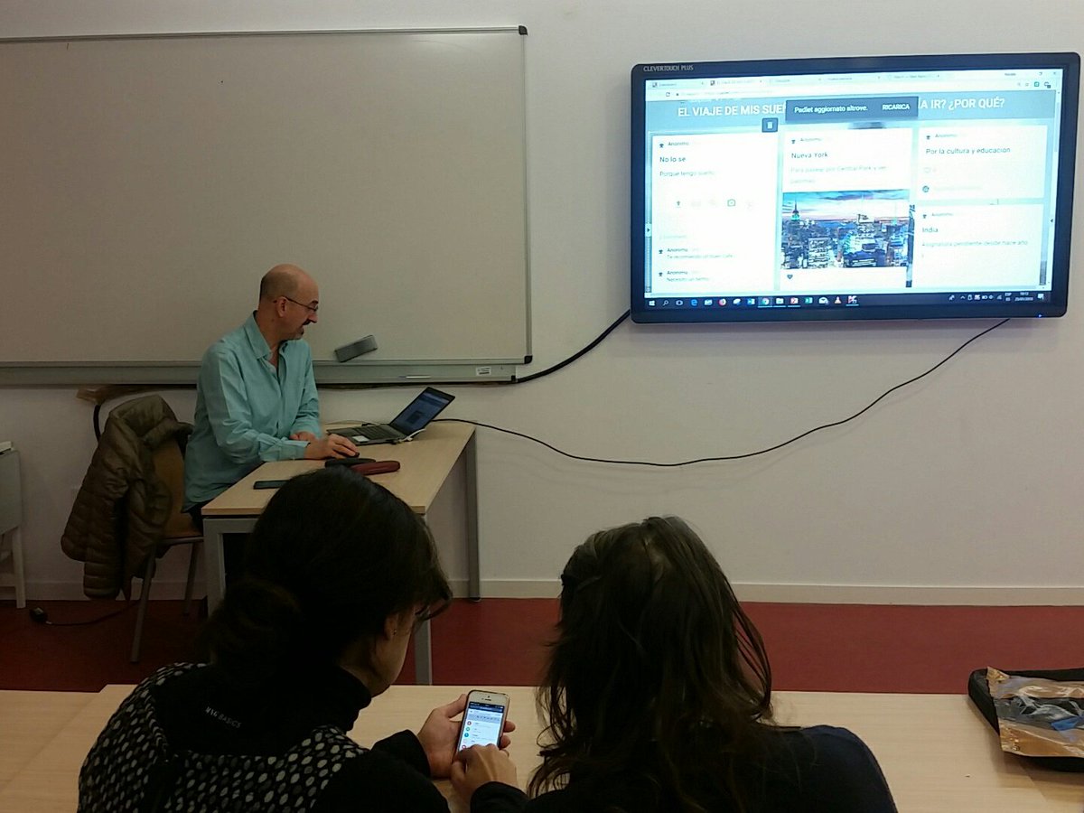 Fabrizio Ruggeri imparte un taller sobre clase invertida #flippedclassroom