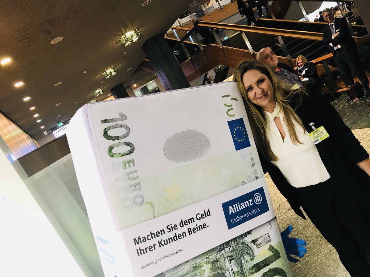 So lächelt, wer weiss, wie es geht: dem Geld ordentlich #BeineMachen. Sie können das auch! Hier mehr erfahren: de.allianzgi.com/multiasset/bei… #Fondskongress