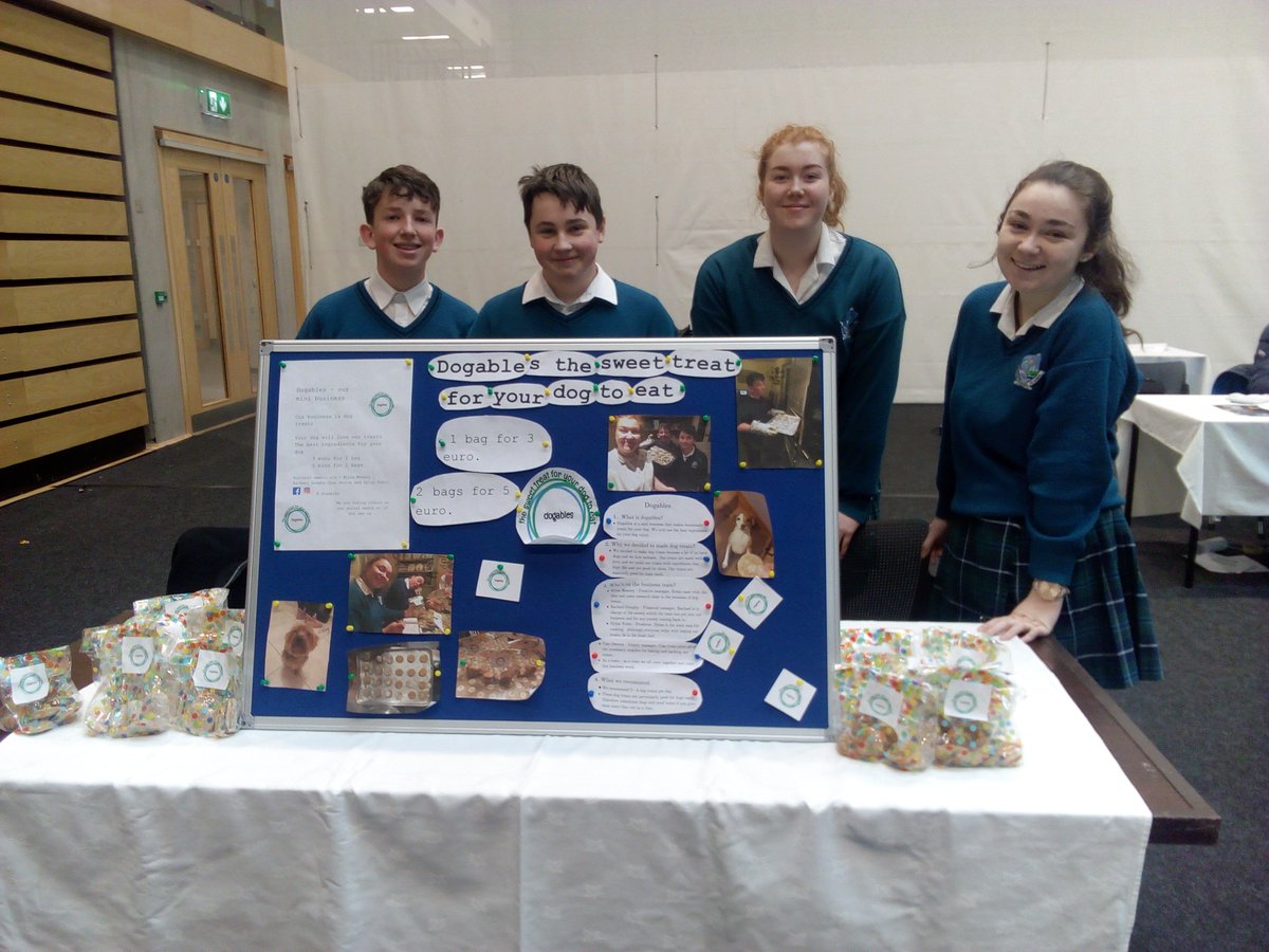 TorchbugMedia's tweet photo. Here's Dogables, at the @ArenaWit showing off their homemade treats for your dog! #WfdStudentExpo @StudentEntProg https://t.co/bxRNW8A8Yh